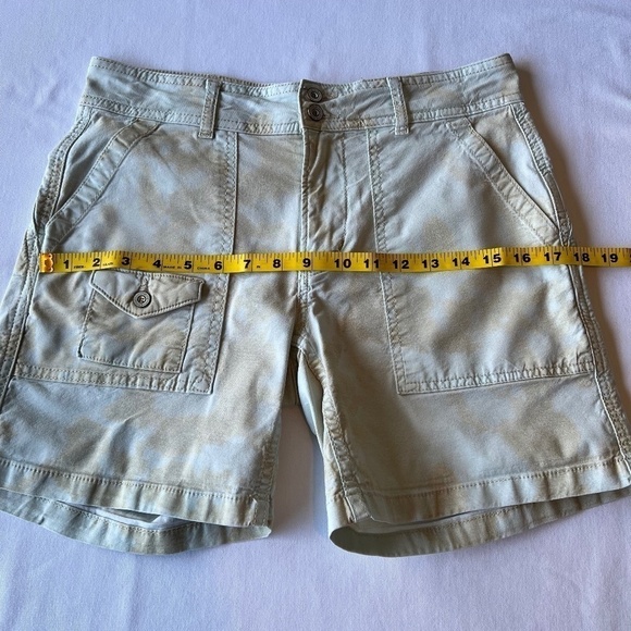 Anthropologie Wander Style Cargo Inspired Shorts - Picture 4 of 10